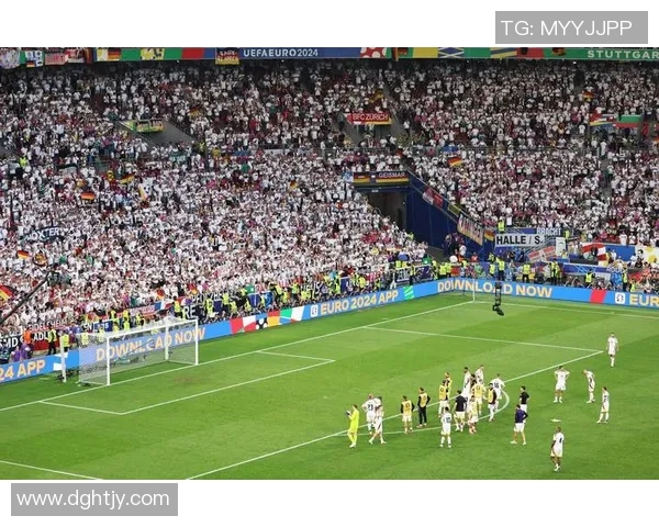 足球比赛视频直播的多种选择与平台推荐解析 足球比赛视频直播的多种选择与平台推荐解析