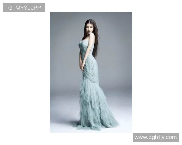 荒川静香:冰上女神的优雅舞步与奋斗历程揭秘 荒川静香:冰上女神的优雅舞步与奋斗历程揭秘