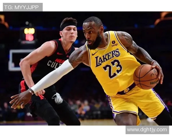 湖人对阵热火精彩对决回顾10月7日比赛亮点与分析