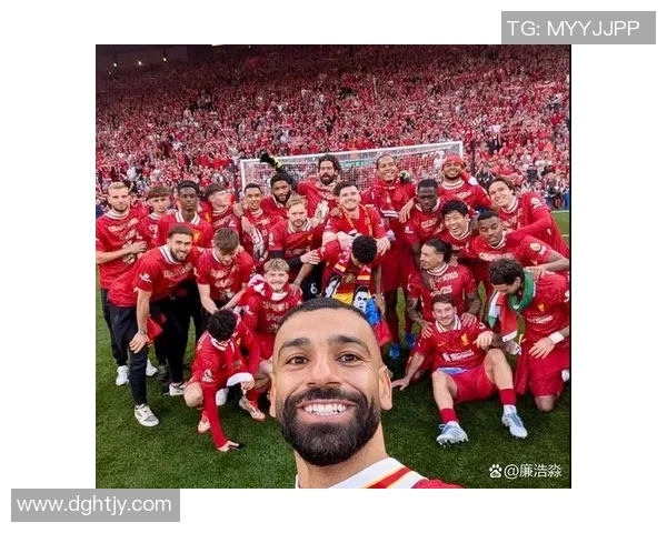 利物浦抢先进入欧联杯决赛，球迷狂欢场面火爆