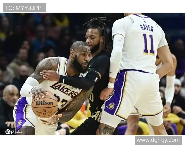 湖人对阵骑士精彩回放11月22日比赛全场录像回顾与分析