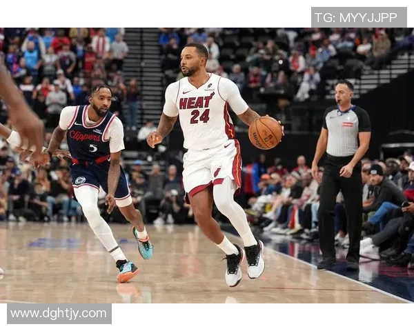 精彩回顾NBA篮网对热火比赛录像重温赛场激情与精彩瞬间